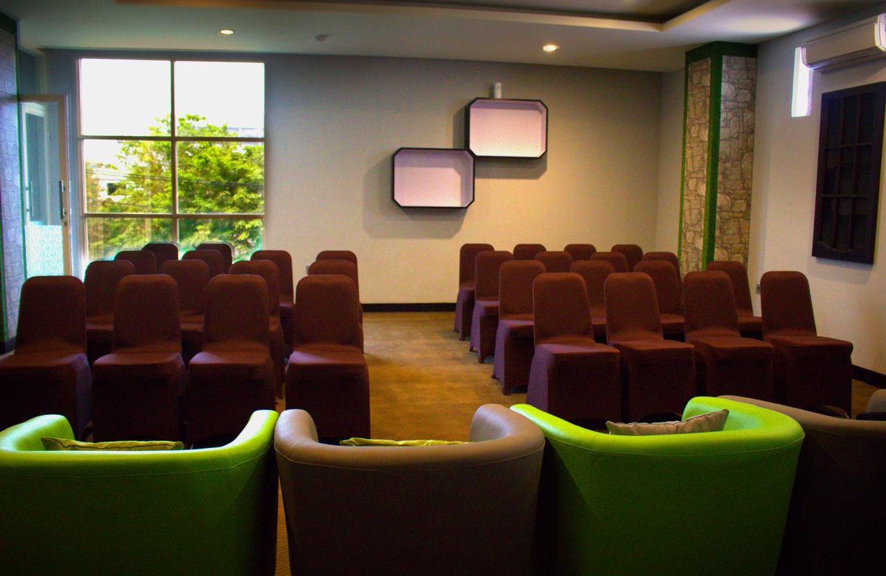 Sevensix 2* Balikpapan (Borneo)