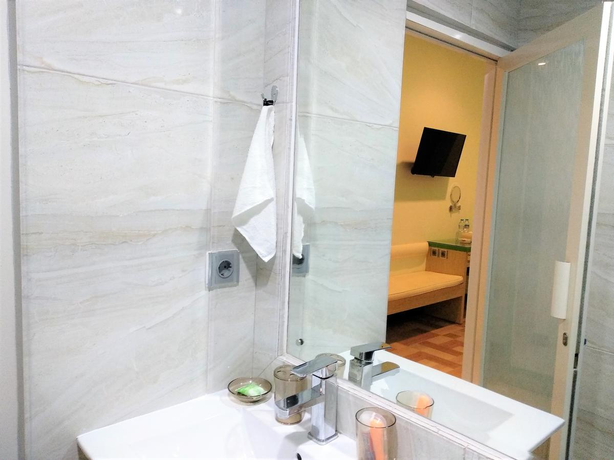 Hotel Sevensix 2*