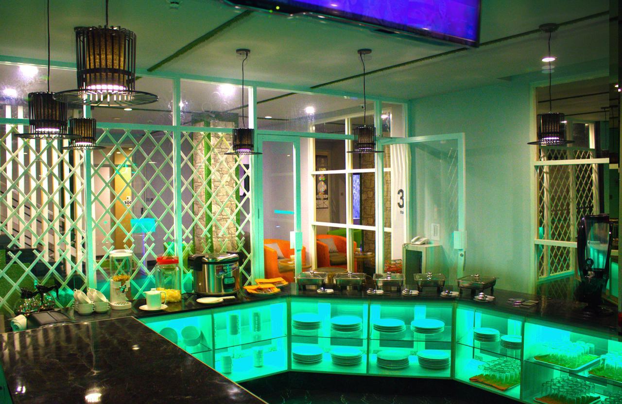 Sevensix 2* Balikpapan (Borneo)