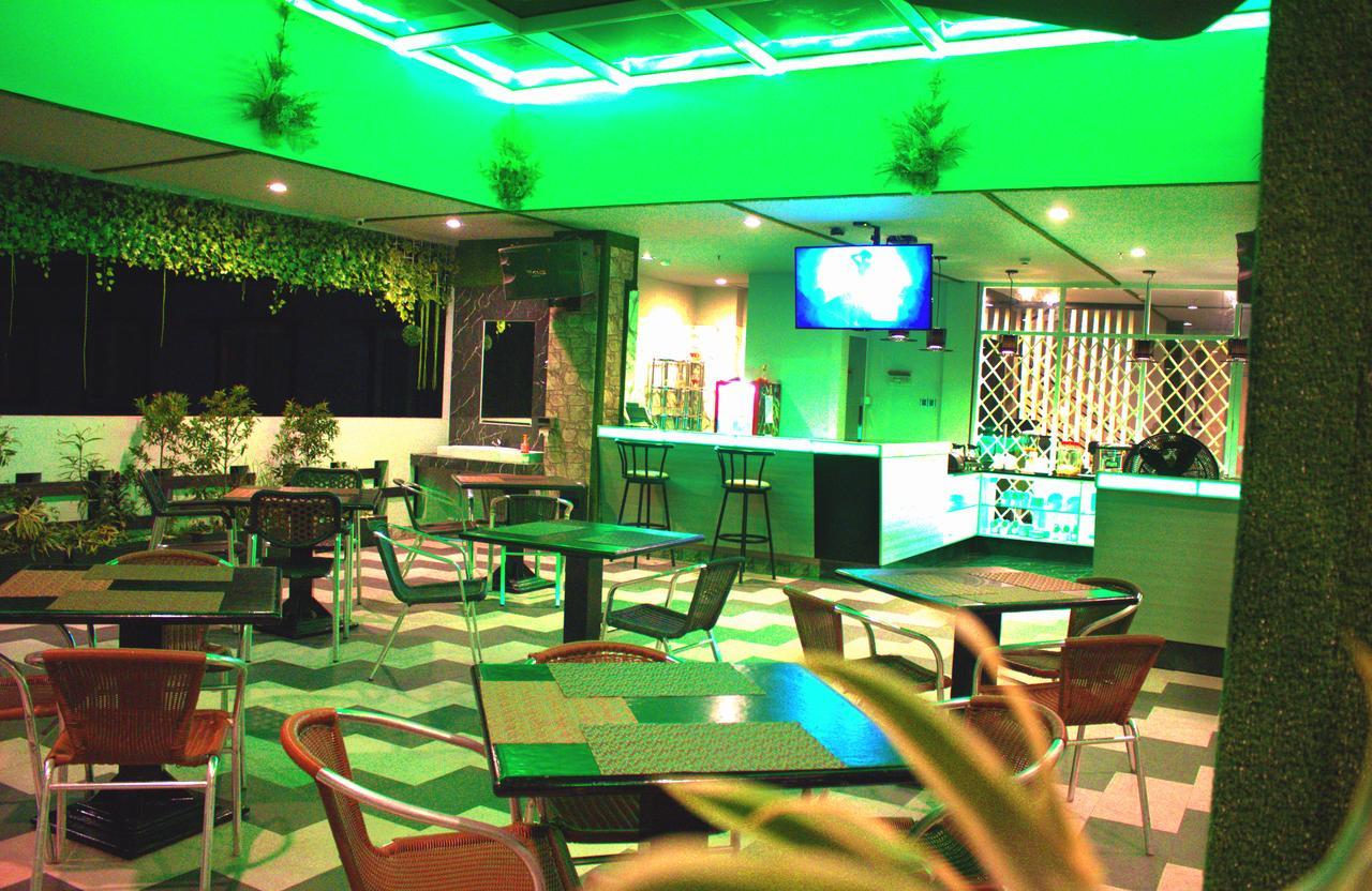 Hotel Sevensix 2*
